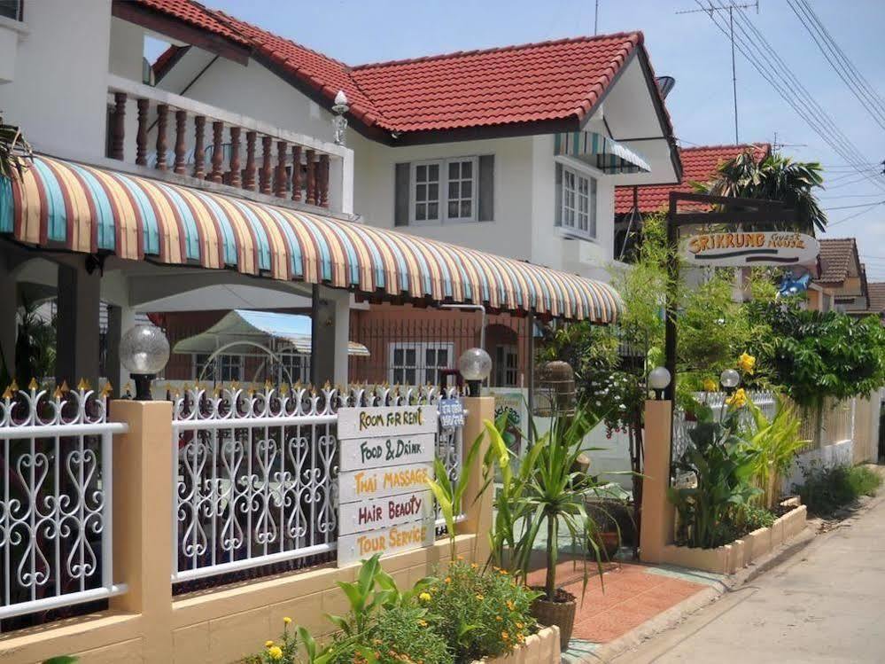 Sri Krung Guest House Phra Nakhon Si Ayutthaya Exteriör bild