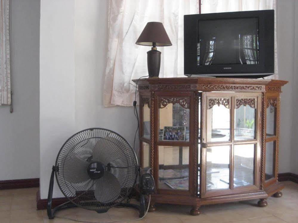 Sri Krung Guest House Phra Nakhon Si Ayutthaya Exteriör bild