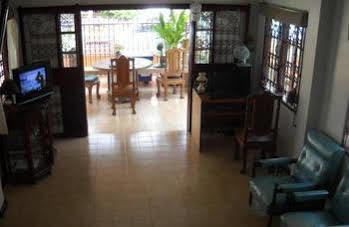 Sri Krung Guest House Phra Nakhon Si Ayutthaya Exteriör bild